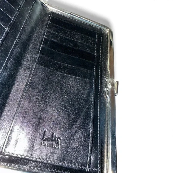 Lodis Snakeskin Pattern Wallet - Picture 3 of 9